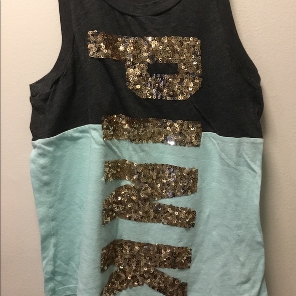 VS Pink Tank - Picture 3 of 4